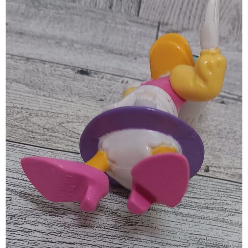 Daisy Duck Epcot Disneyworld PVC Figure Play Toy Cake Topper 3.5" Arms move - Picture 5 of 8
